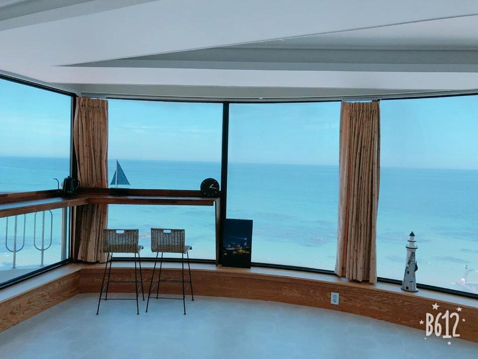 Seaside Sunrise Pension Тонхэ Экстерьер фото